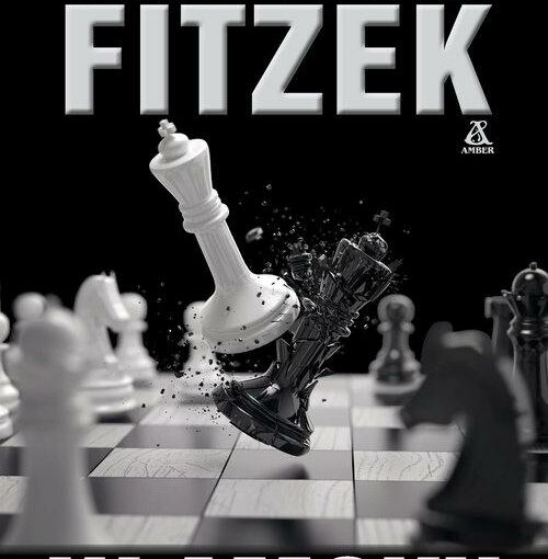 Okładka książki, plansza szachów z pionkami, a na niej zderzenie dwóch pionków, napis od góry: Światowy bestseller mistrza thrillera psychologicznego, Sebastian Fitzek, u dołu ciąg dalszy napisu: W amoku
