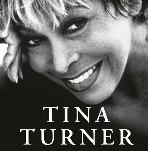 okładka książki, uśmiechnięta twarz kobiety, u dołu napis: Tina Turner, My love story, autobiografia